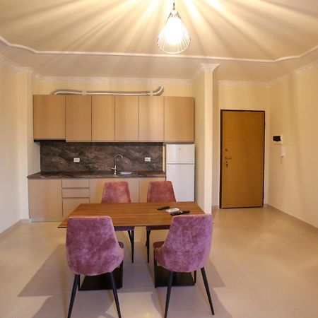 Oasis Residence Vlorë Extérieur photo