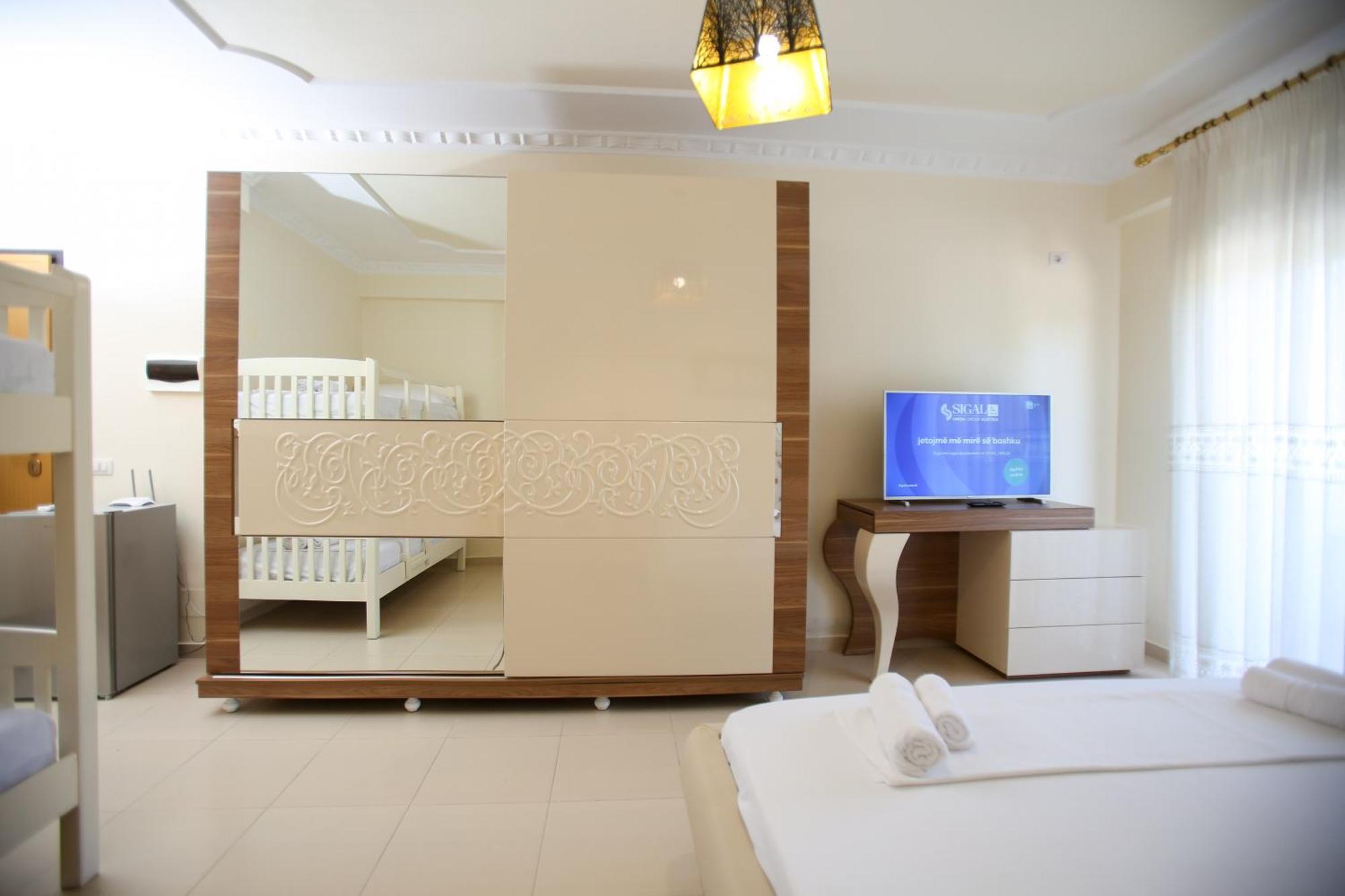 Oasis Residence Vlorë Extérieur photo